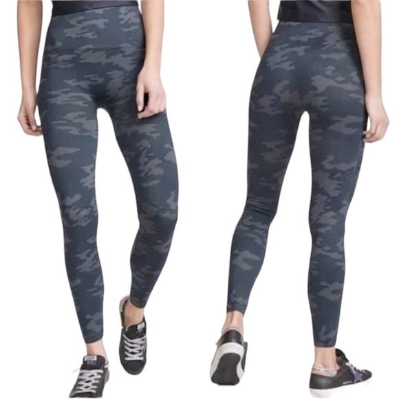 Spanx Seamless Look At Me Now Camo Leggings Size M - Picture 1 of 8